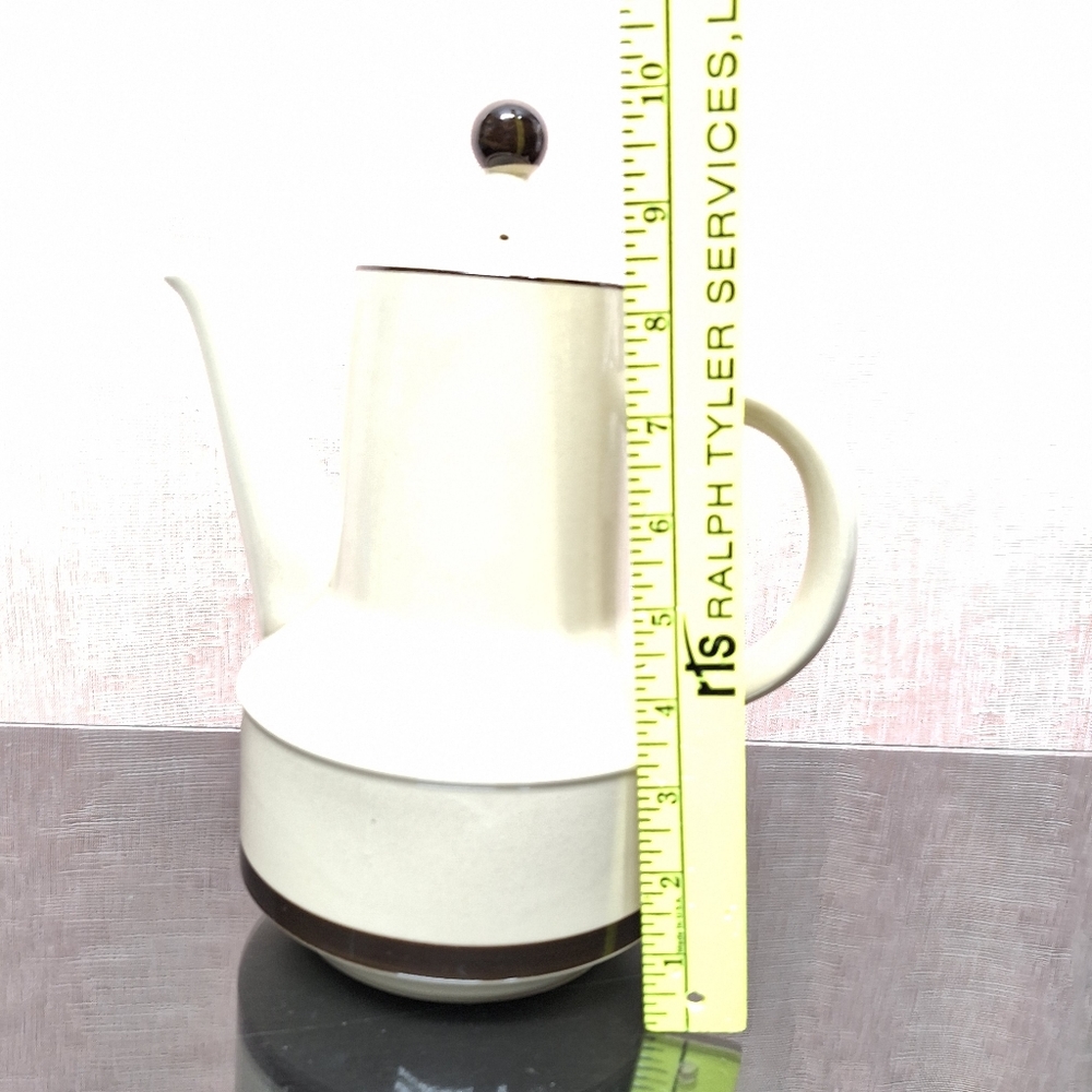 Vintage STRAWBERRIES 🍓 pitcher with lid, freezer to oven stoneware. - Picture 12 of 13